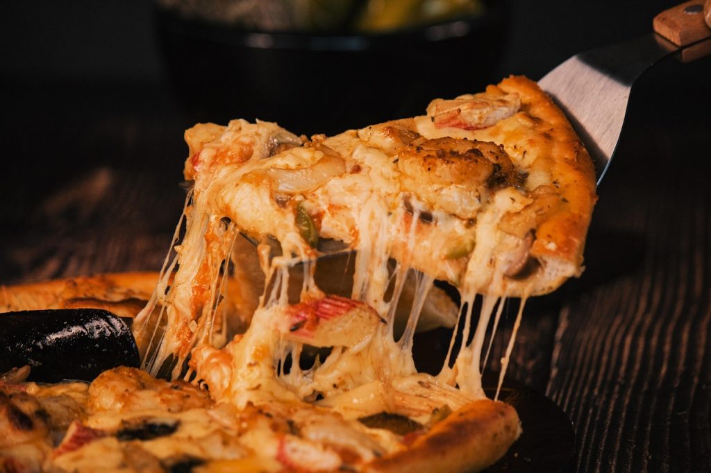 Pizza, Essen, Mozzarella, Käse, Scheibe, Fleisch, Käsefäden, Speck, Teig, Hähnchen, Garnelen, Meeresfrüchte, lecker, köstlich, Fast Food, Snack, Mahlzeit, Gericht, italienisch, Pizza, Pizza, Pizza, Pizza, Pizza, Fast Food