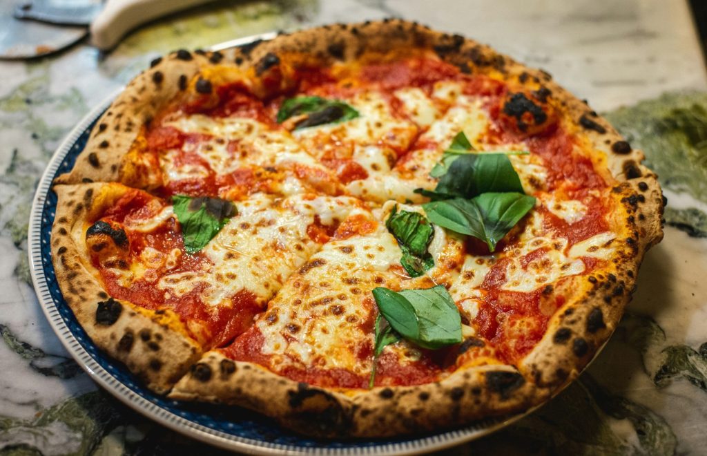 runde gekochte Pizza